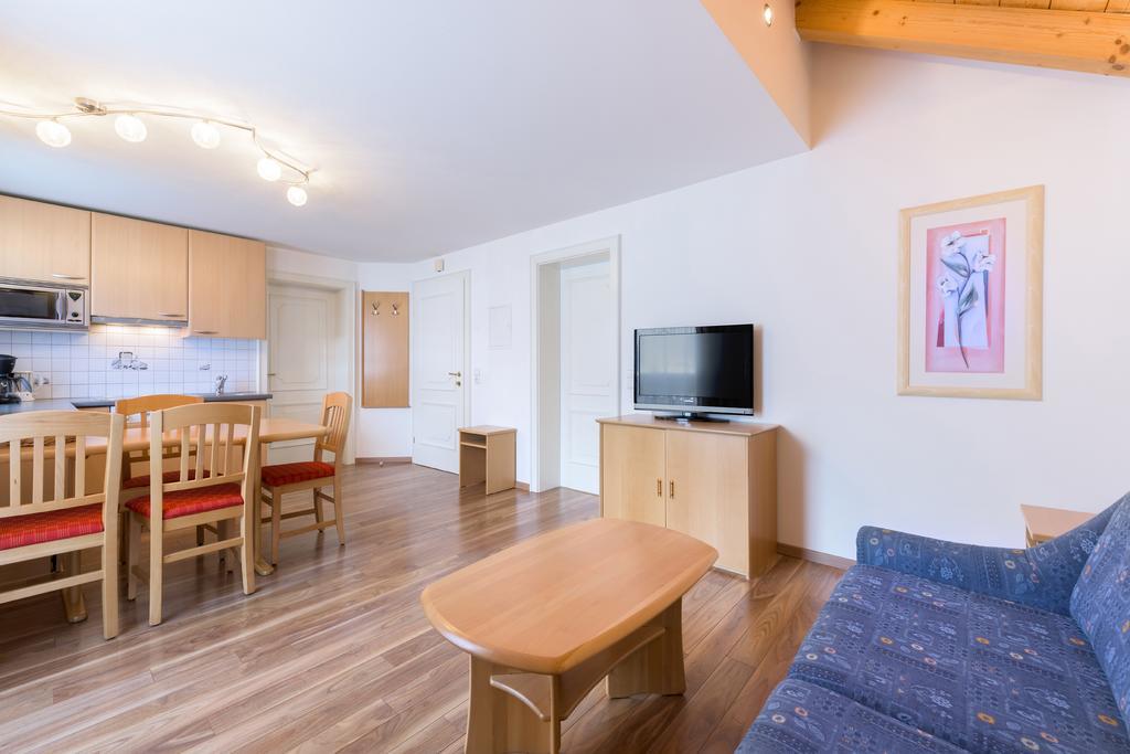 Haus Meneweger Apartment